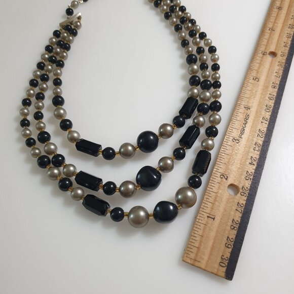 Vintage Black Gray Beaded Necklace 3 Strand Marked Japan 13 Inch Short Length - Picture 4 of 6
